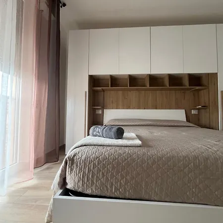 La Casa Del Sole Apartment *